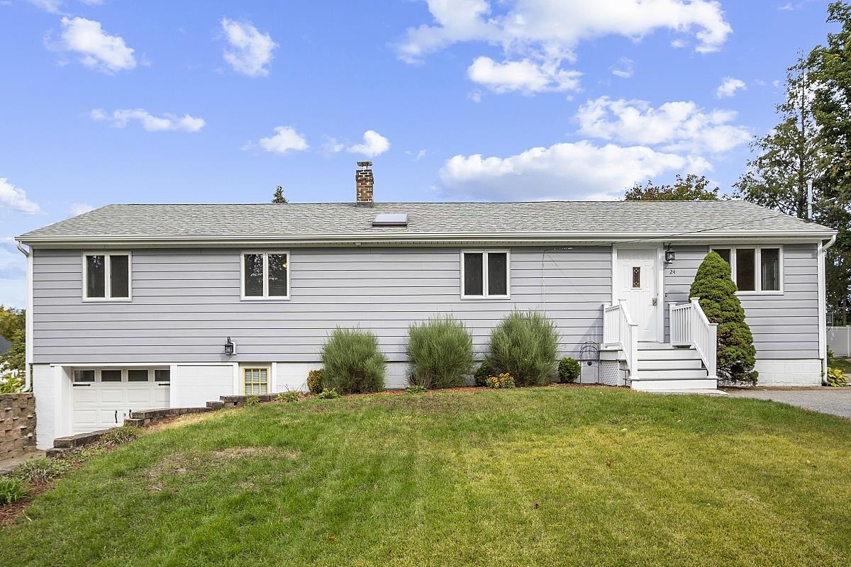 24 Maclarnon Road Salem, NH 03079 - Photo 1 of 40 Gallery Image 1