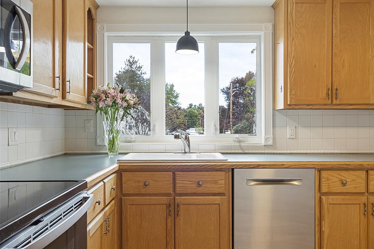 24 Maclarnon Road Salem, NH 03079 - Photo 25 of 40 Gallery Image 25