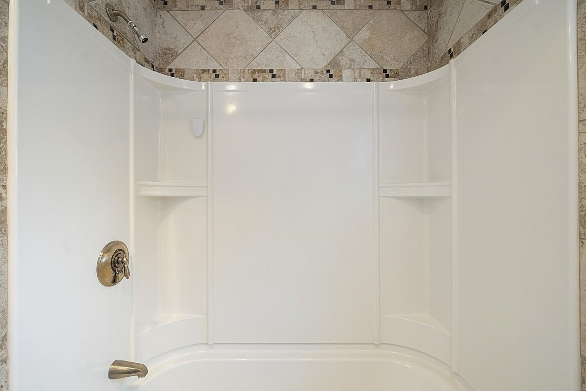 24 Maclarnon Road Salem, NH 03079 - Photo 36 of 40 Gallery Image 36