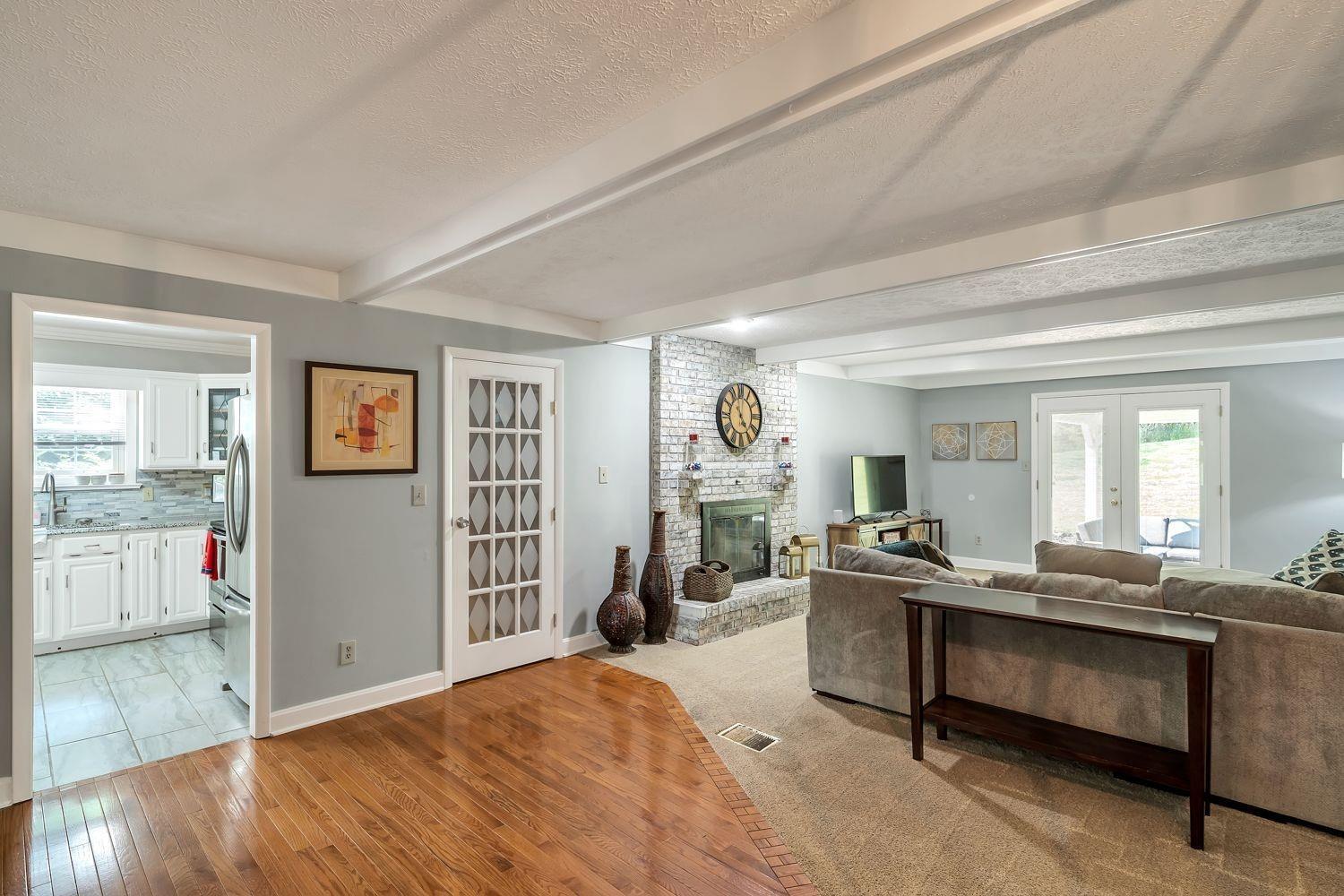 3890 Hubble Road Cincinnati, OH 45247 - Photo 5 of 50