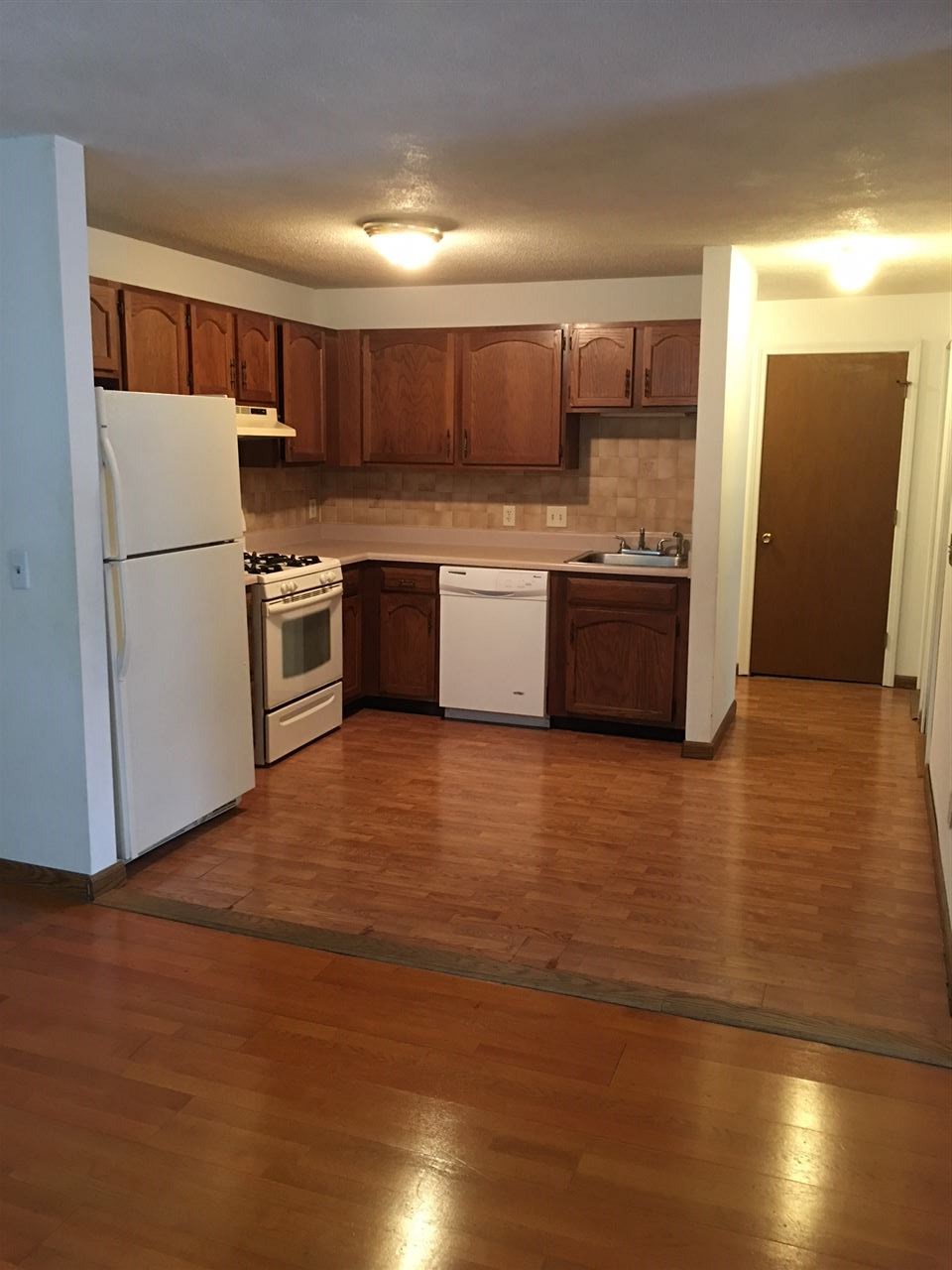 379 Huse Road, Unit 23 Manchester, NH 03103 - Photo 9 of 25