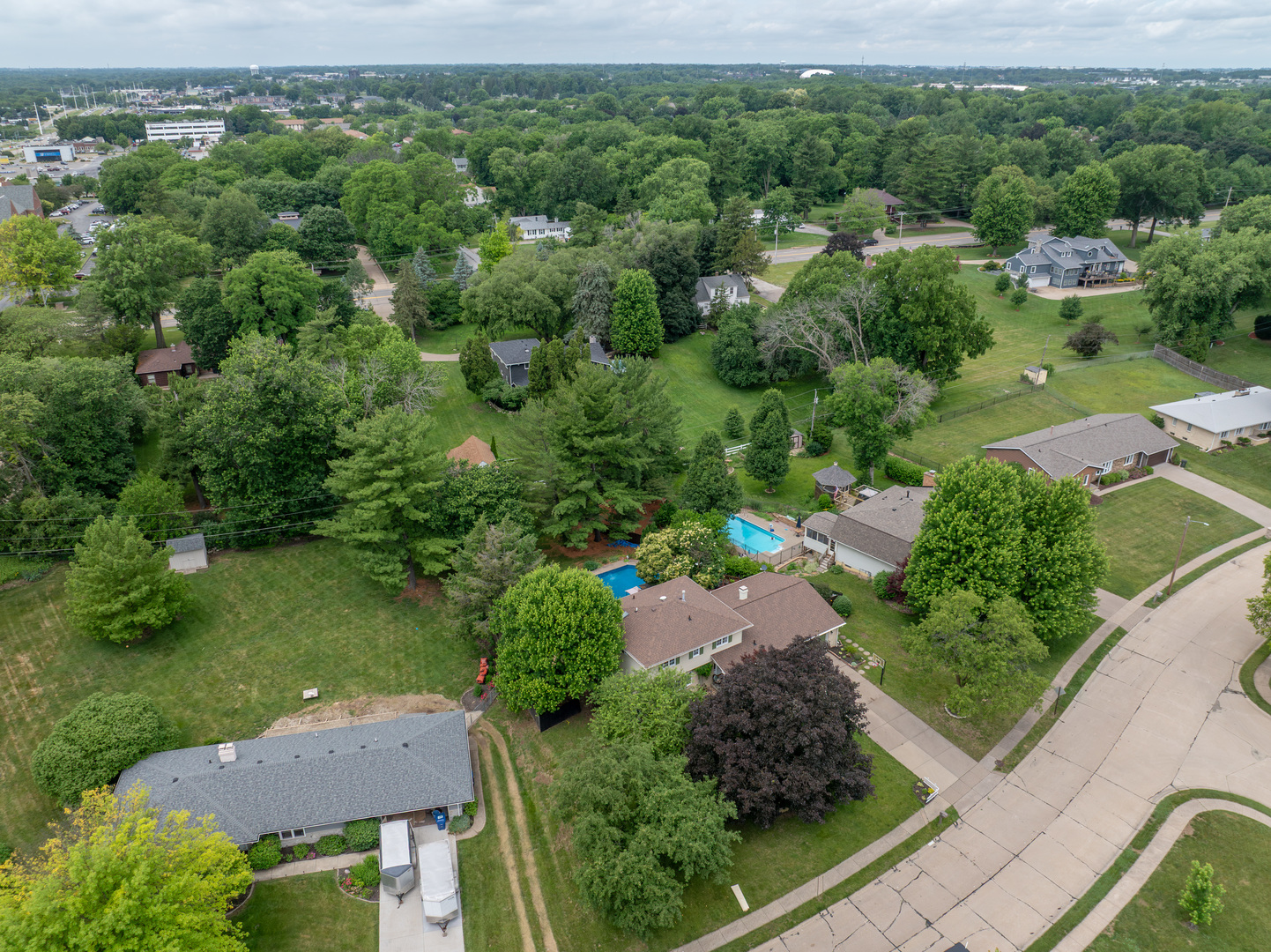 3726 Ridgewood Drive Davenport, IA 52807 - Photo 53 of 58