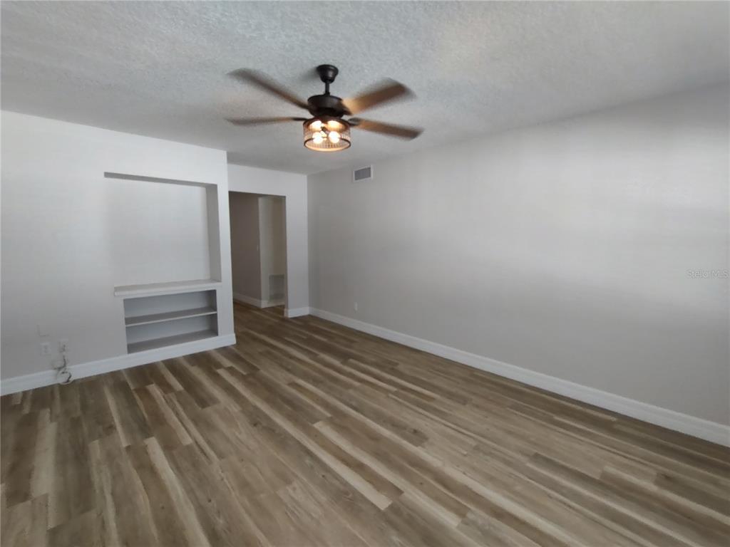 316 West Howry Avenue, Unit 4 Deland, FL 32720 - Photo 13 of 30