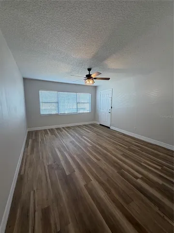 $1,450 | 316 West Howry Avenue, Unit 4, Deland, FL 32720