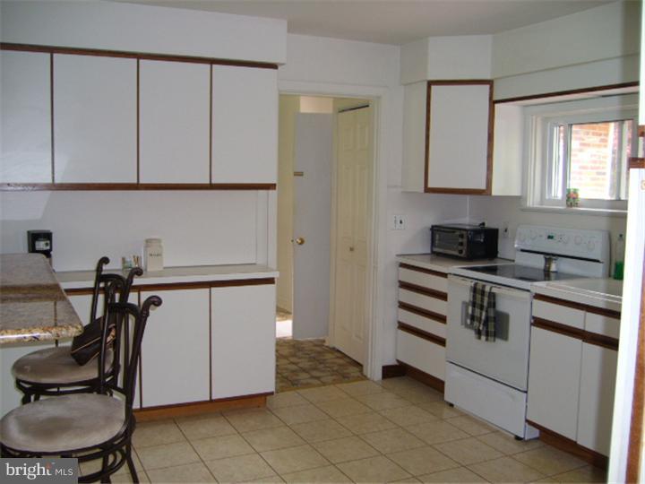 602 Conshohocken State Road Penn Valley, PA 19072 - Photo 9 of 18 Kitchen
