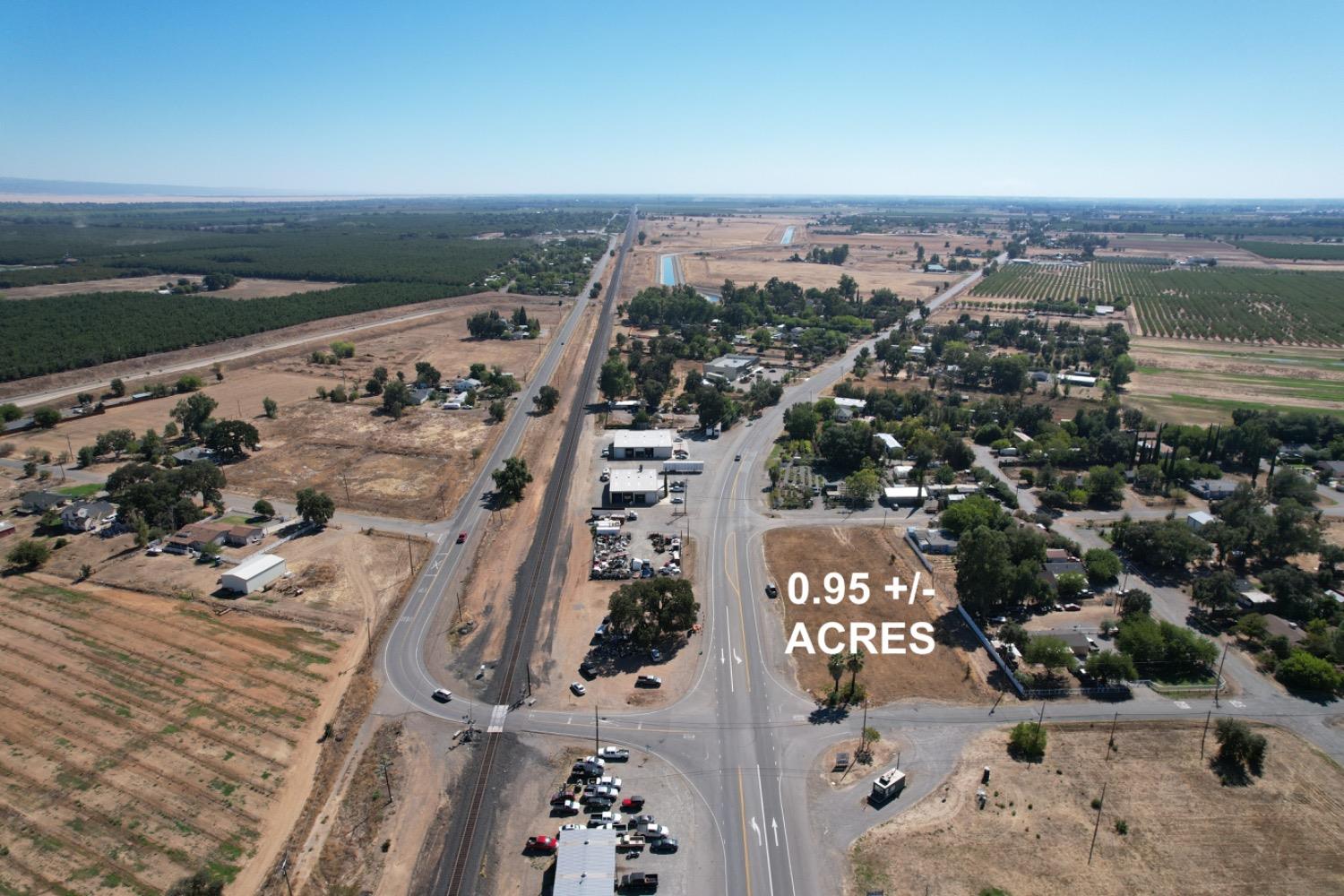 9927 State Highway 99w Proberta, CA 96078 - Photo 3 of 15