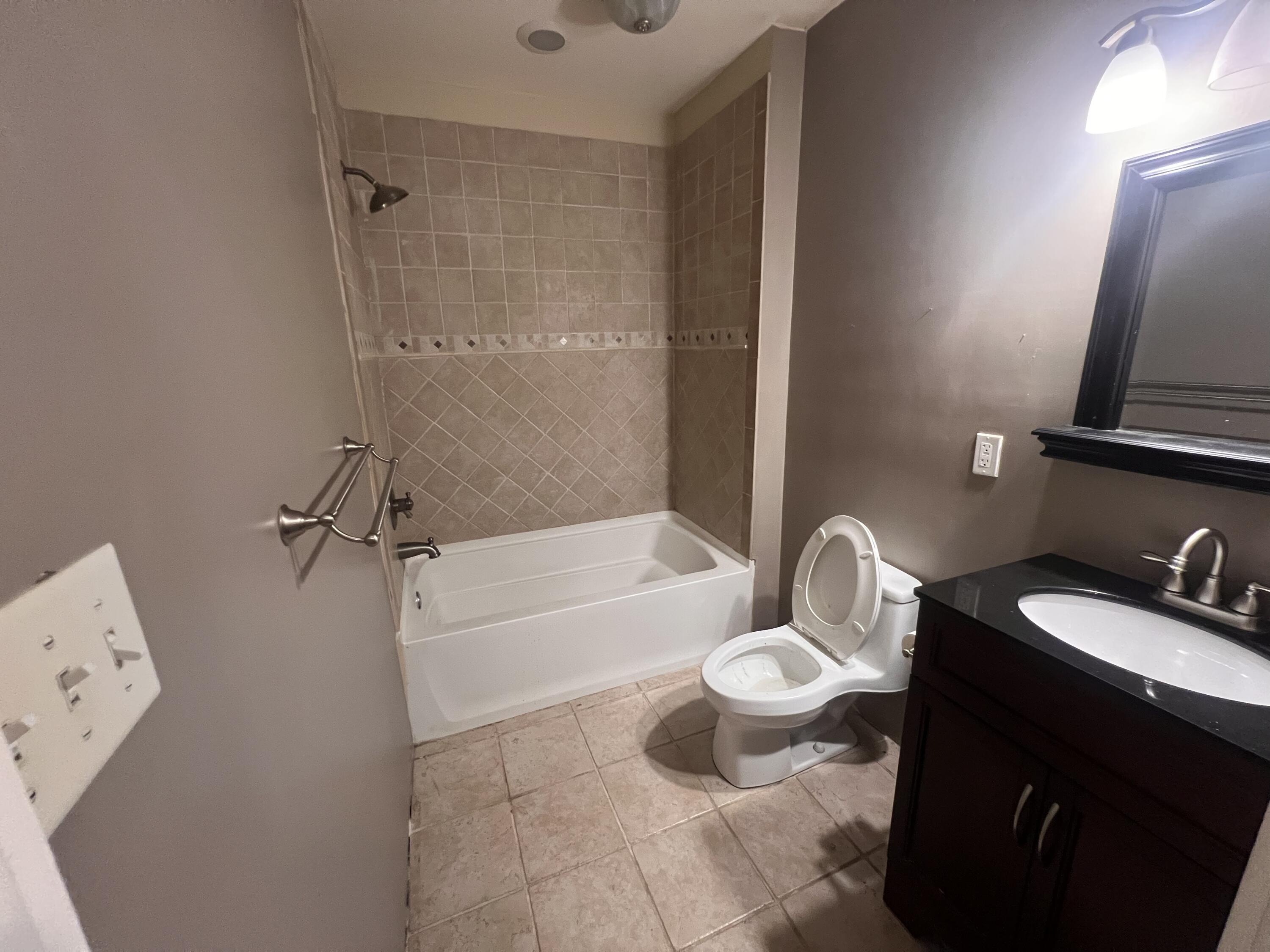 1947 Bacom Point Road Pahokee, FL 33476 - Photo 11 of 11 Bathroom