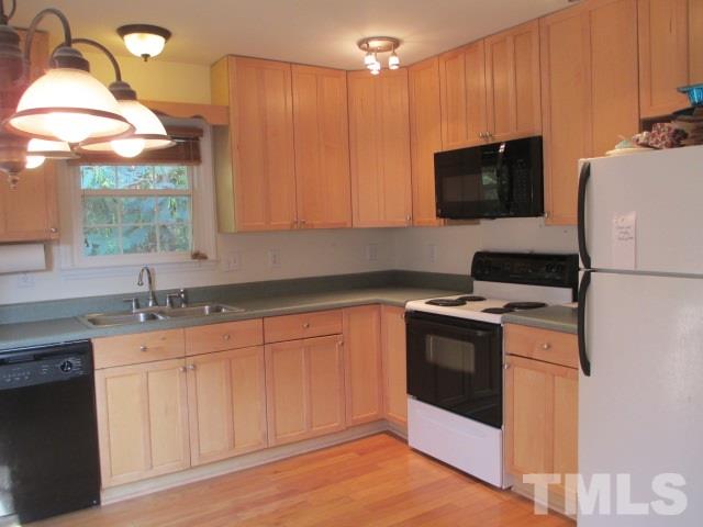 8311 Hempshire Place, Unit 104 Raleigh, NC 27613 - Photo 3 of 15 Gallery Image 3