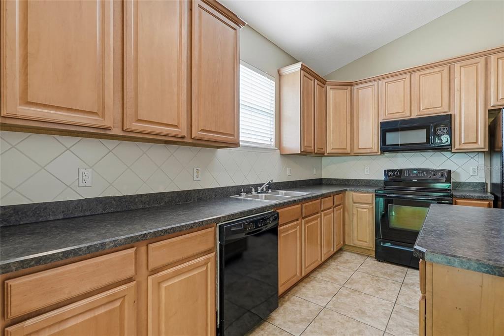 12230 Colony Lakes Boulevard New Port Richey, FL 34654 - Photo 15 of 56