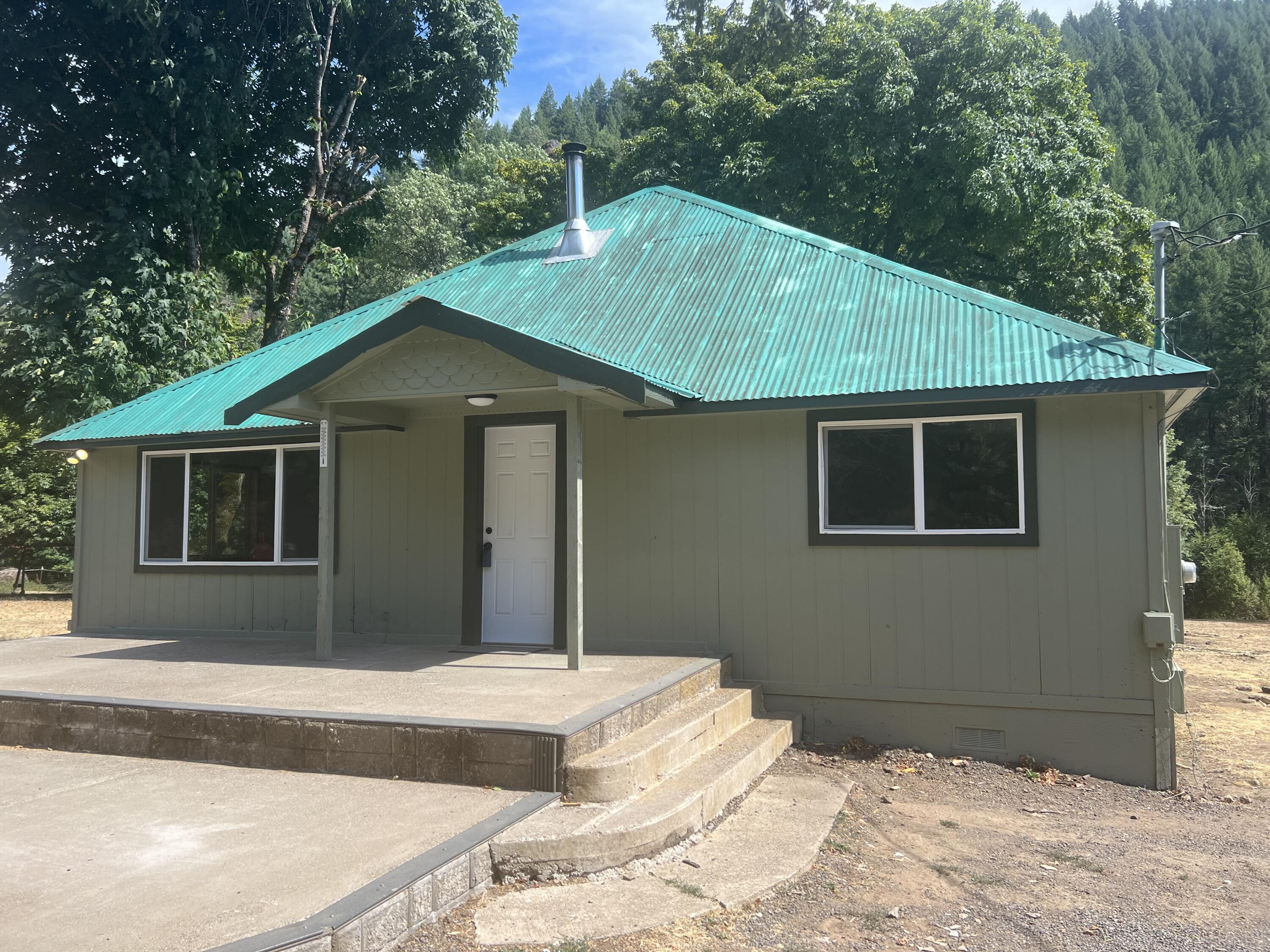 12000 Elk Creek Road Trail, OR 97541 - Photo 1 of 27 1