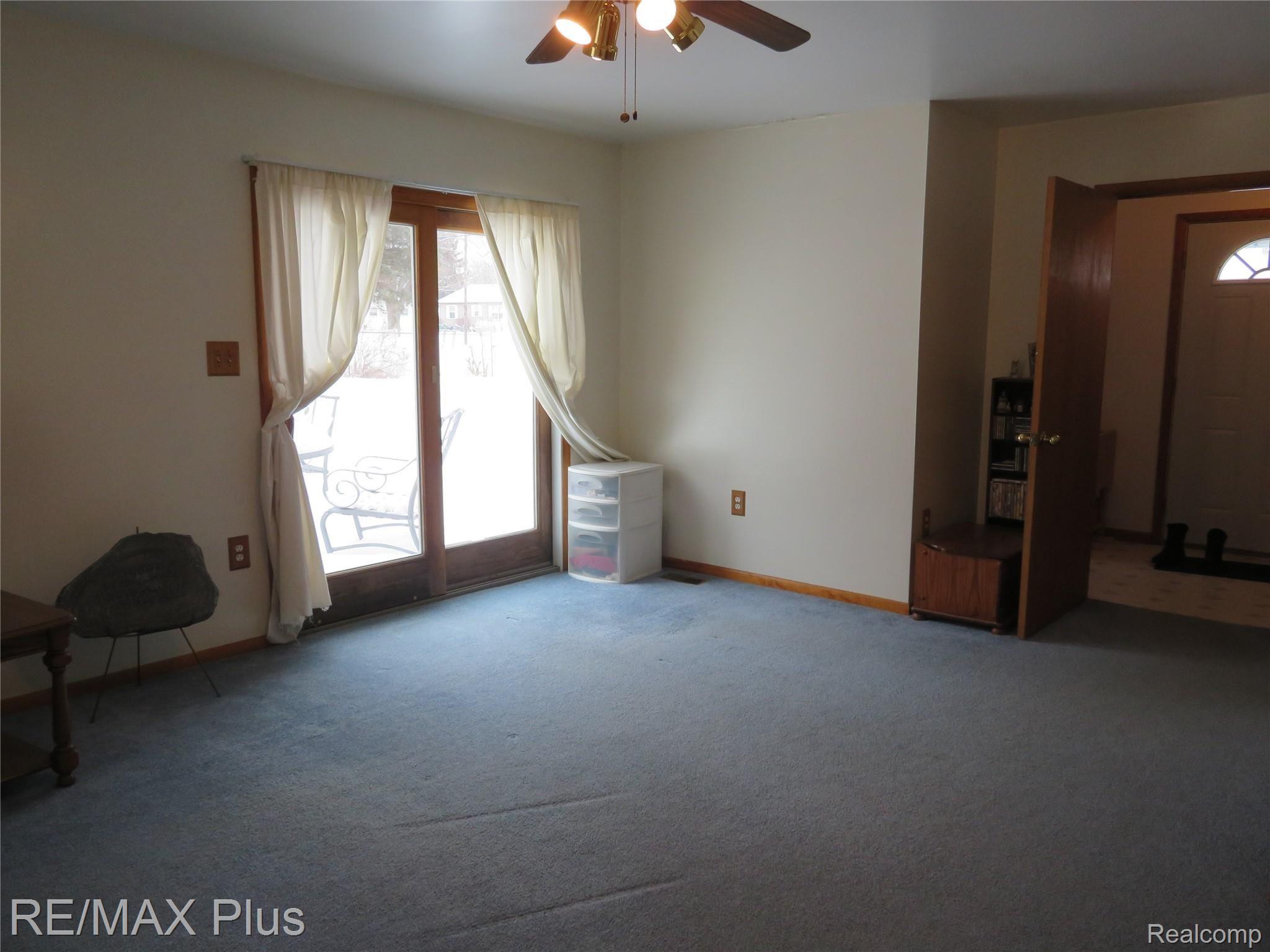 2019 Belsay Road Burton, MI 48519 - Photo 11 of 22 IMG_3190.JPG