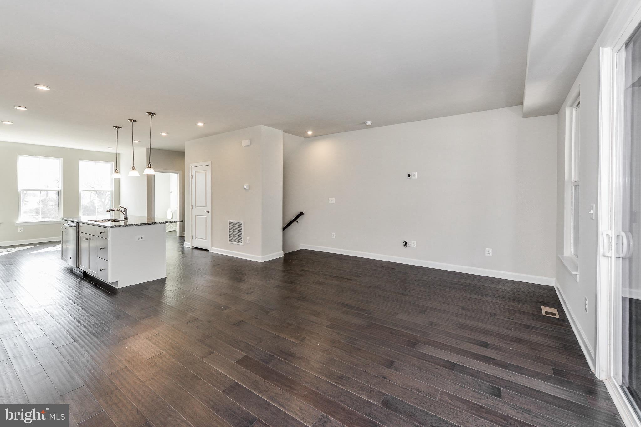 22353 Exe Square Ashburn, VA 20148 - Photo 14 of 38