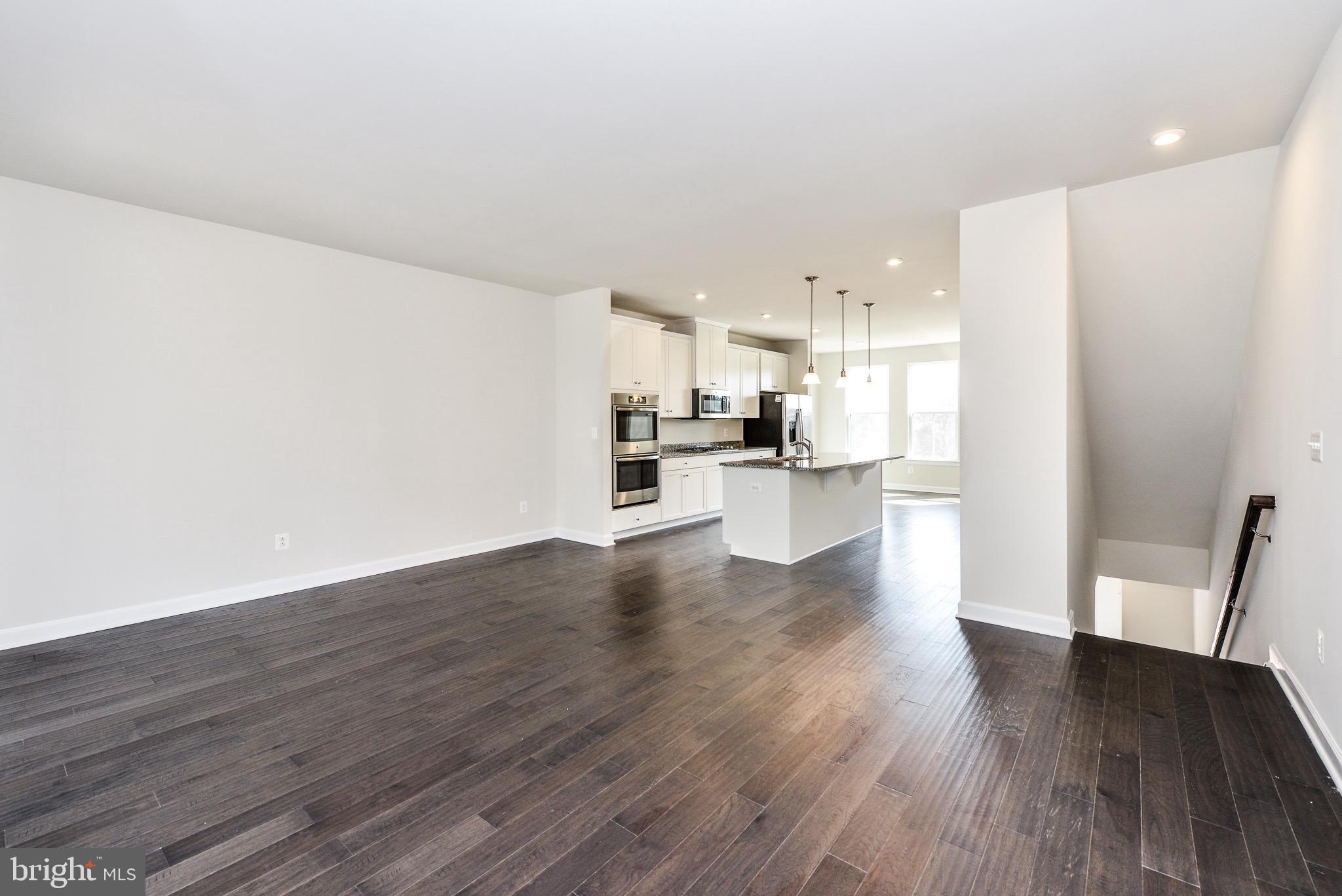22353 Exe Square Ashburn, VA 20148 - Photo 15 of 38