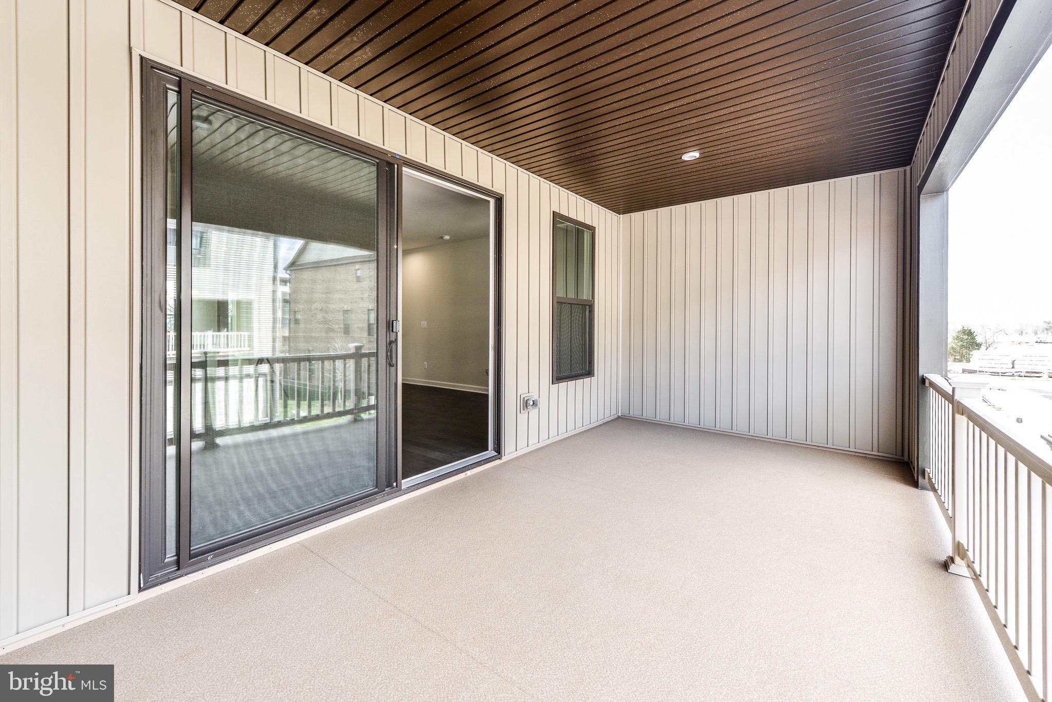 22353 Exe Square Ashburn, VA 20148 - Photo 19 of 38 Covered deck