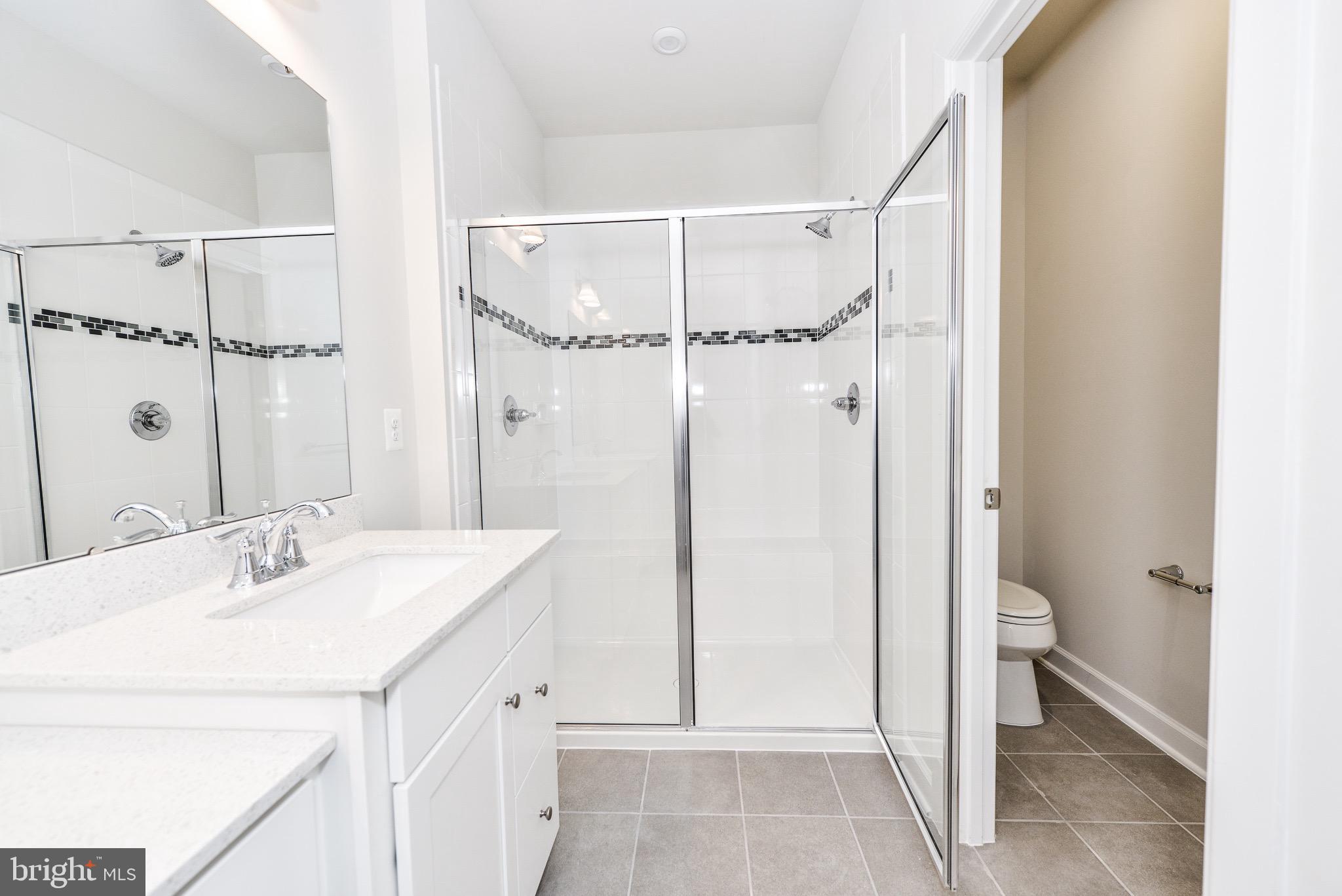 22353 Exe Square Ashburn, VA 20148 - Photo 24 of 38 Upper 2 hall bath