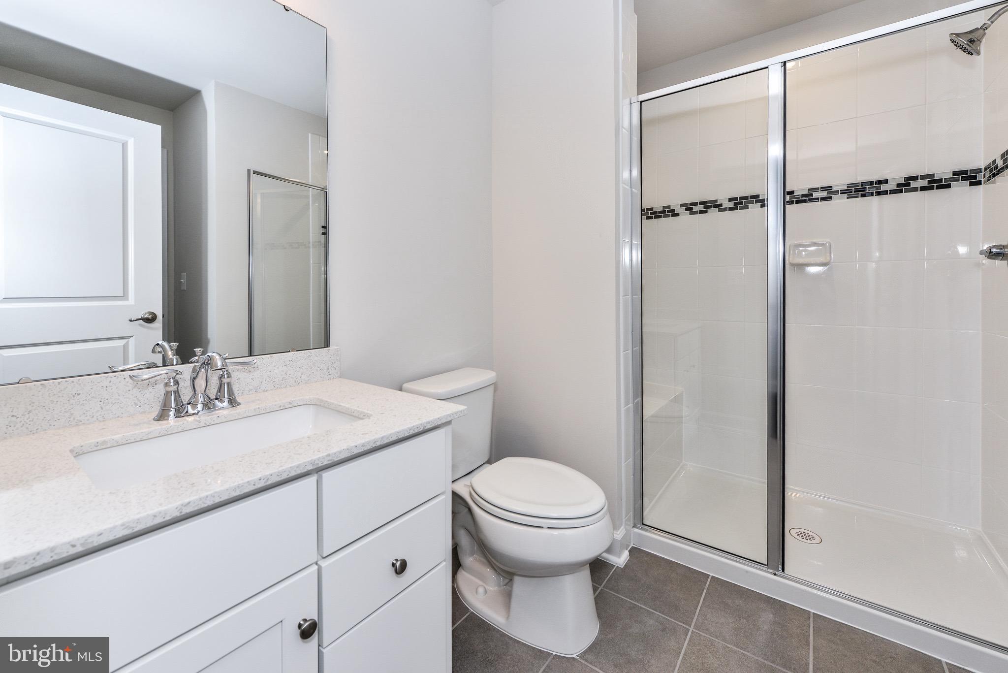 22353 Exe Square Ashburn, VA 20148 - Photo 33 of 38 Main level full bath