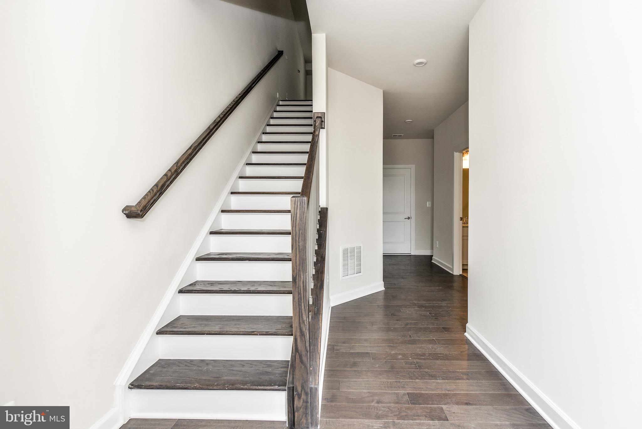 22353 Exe Square Ashburn, VA 20148 - Photo 36 of 38