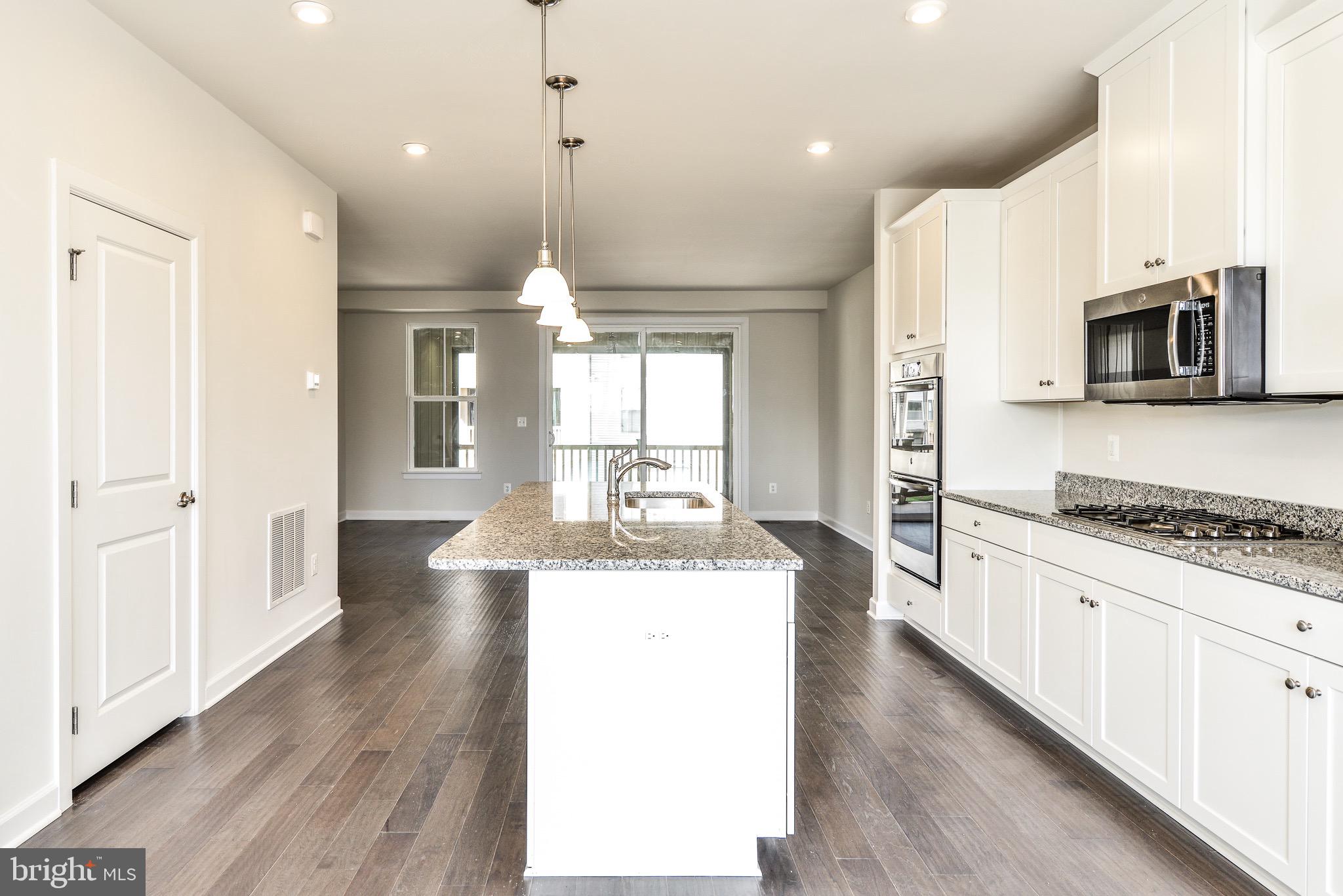 22353 Exe Square Ashburn, VA 20148 - Photo 9 of 38