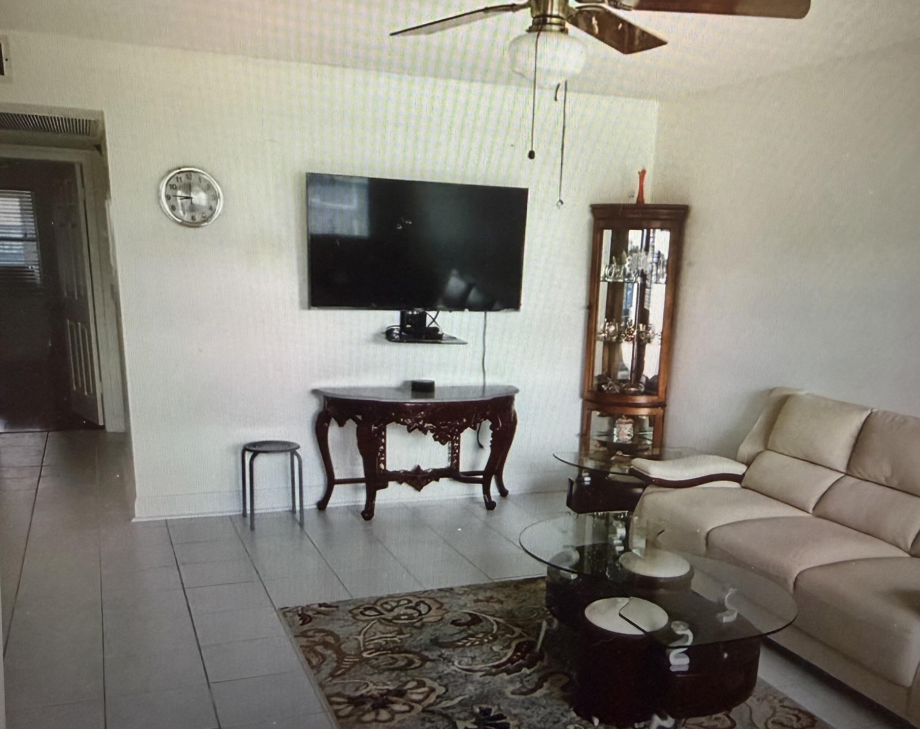 2038 Exeter C Boca Raton, FL 33434 - Photo 6 of 17 IMG_5606
