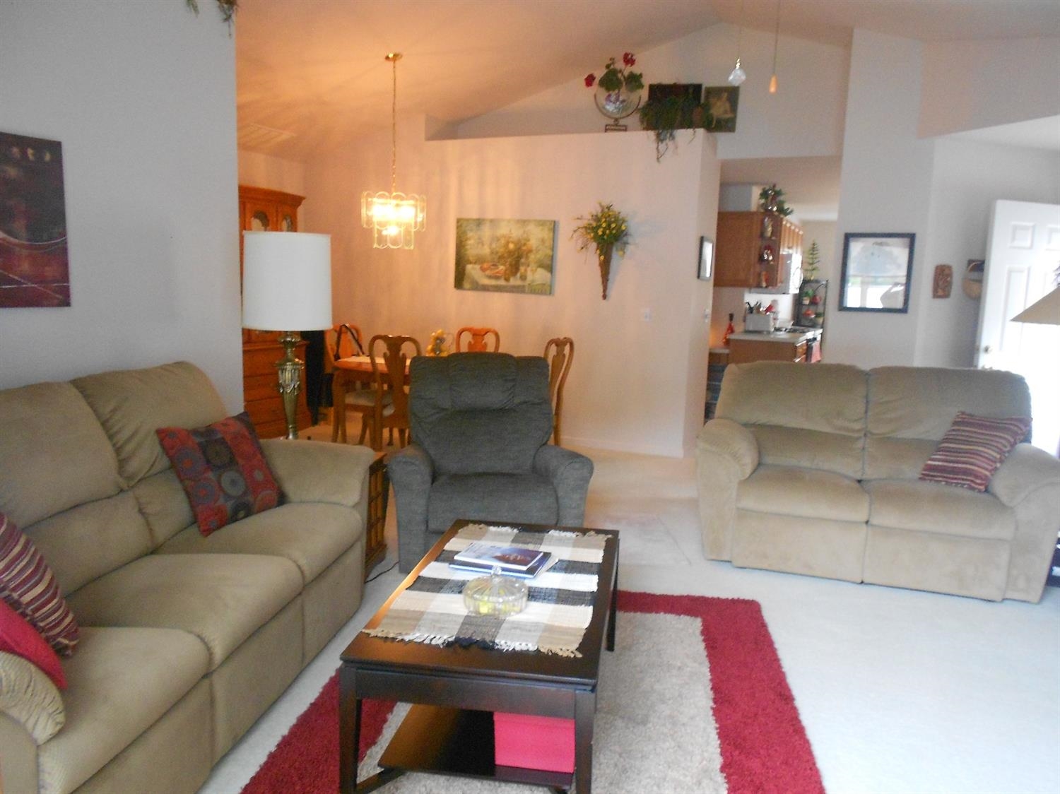 8192 Pointe Drive Crown Point, IN 46307 - Photo 5 of 10 1500x1124