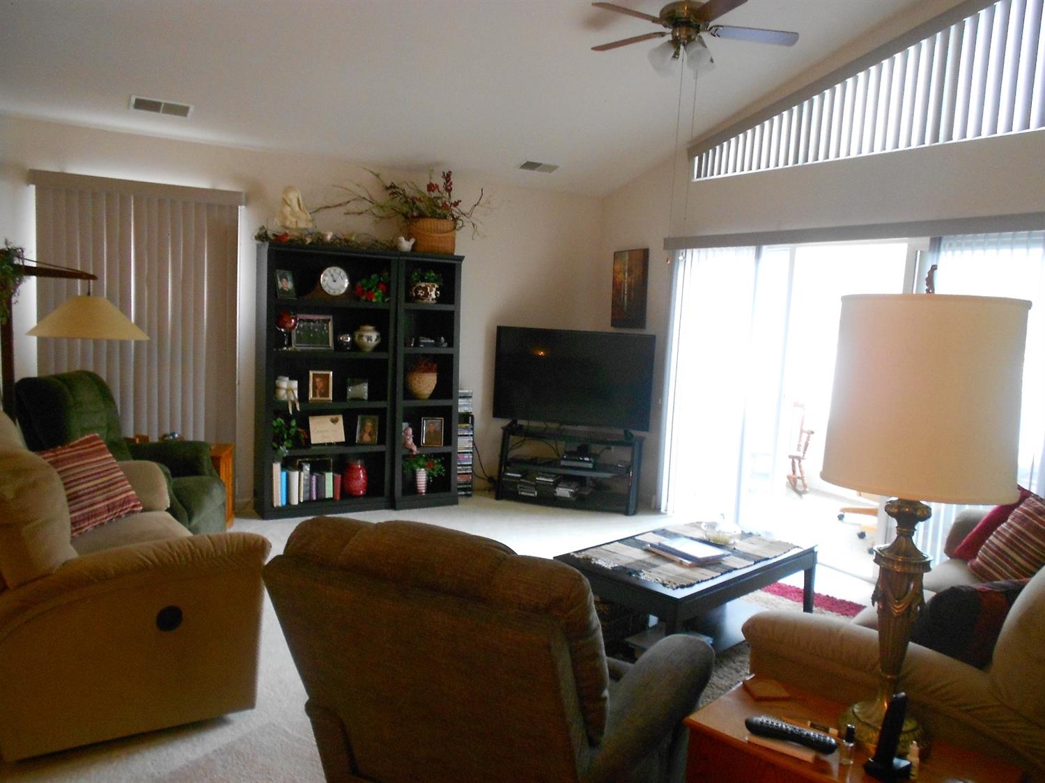 8192 Pointe Drive Crown Point, IN 46307 - Photo 6 of 10 1500x1124