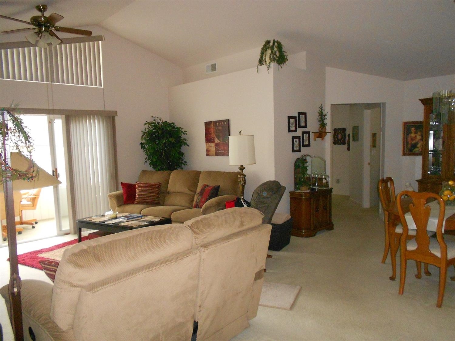 8192 Pointe Drive Crown Point, IN 46307 - Photo 7 of 10 1500x1124