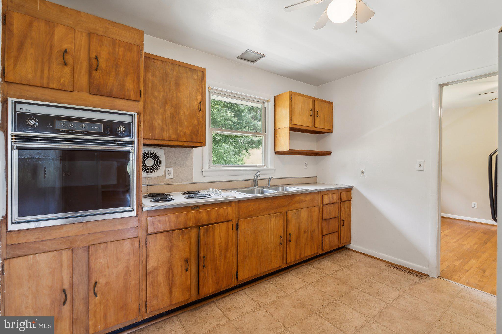 8384 Willow Hill Road King George, VA 22485 - Photo 12 of 40