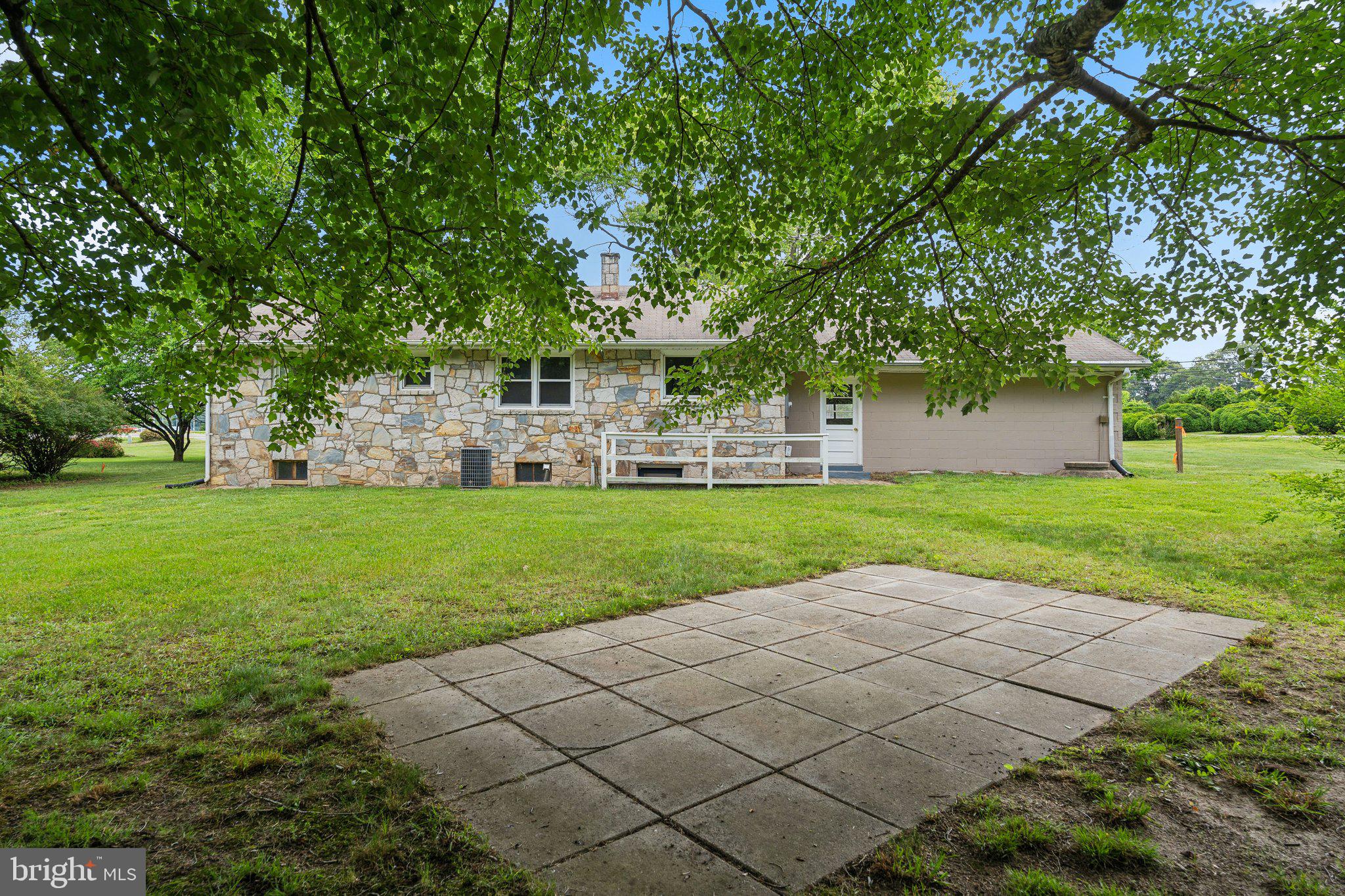 8384 Willow Hill Road King George, VA 22485 - Photo 4 of 40