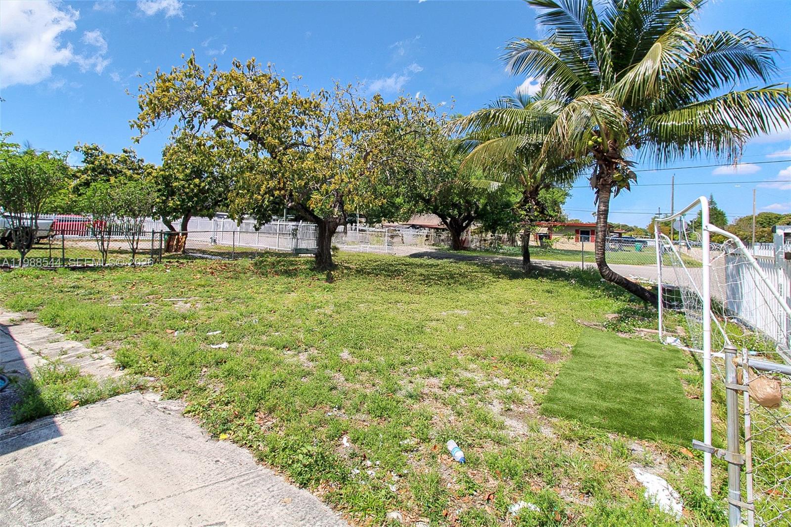 2900 Northwest 95th Street Miami, FL 33147 - Photo 46 of 48