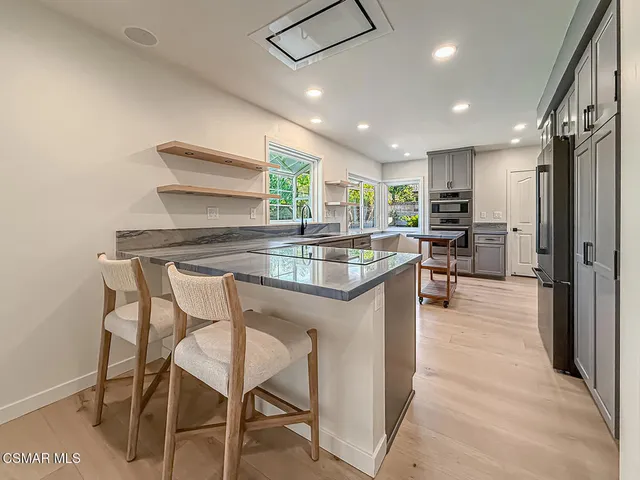 $1,350,000 | 21 Westbury Street, Thousand Oaks, CA 91360