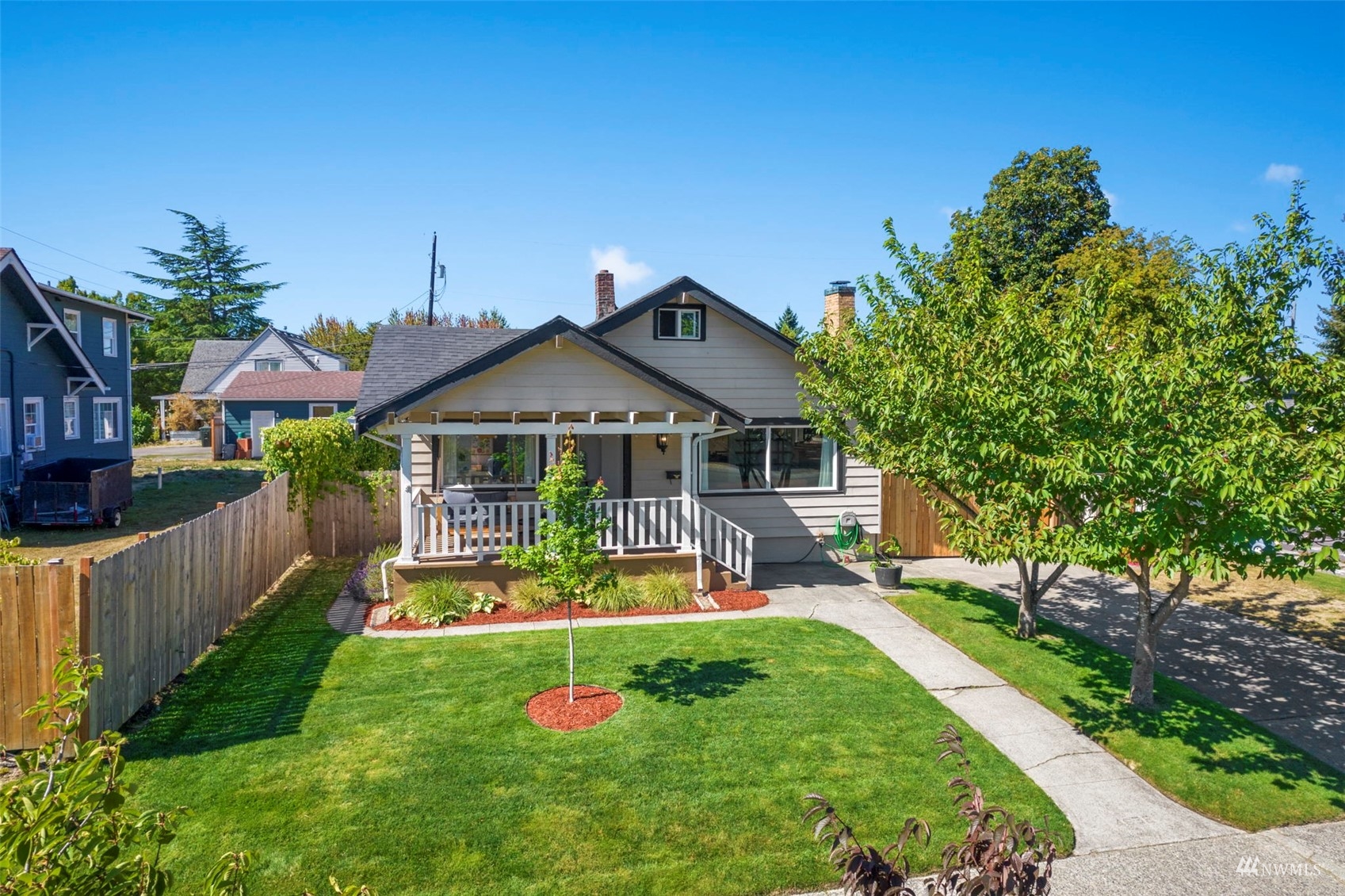 4632 Fawcett Avenue Tacoma, WA 98408 - Photo 2 of 35 a front view of house with yard and green space