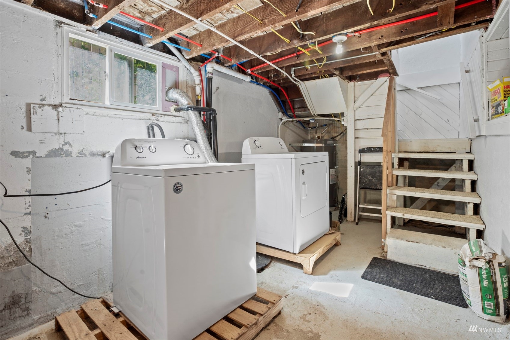 4632 Fawcett Avenue Tacoma, WA 98408 - Photo 26 of 35 a utility room with dryer and washer