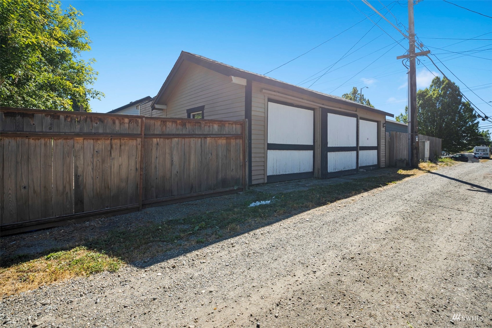 4632 Fawcett Avenue Tacoma, WA 98408 - Photo 31 of 35 a front view of a house having yard