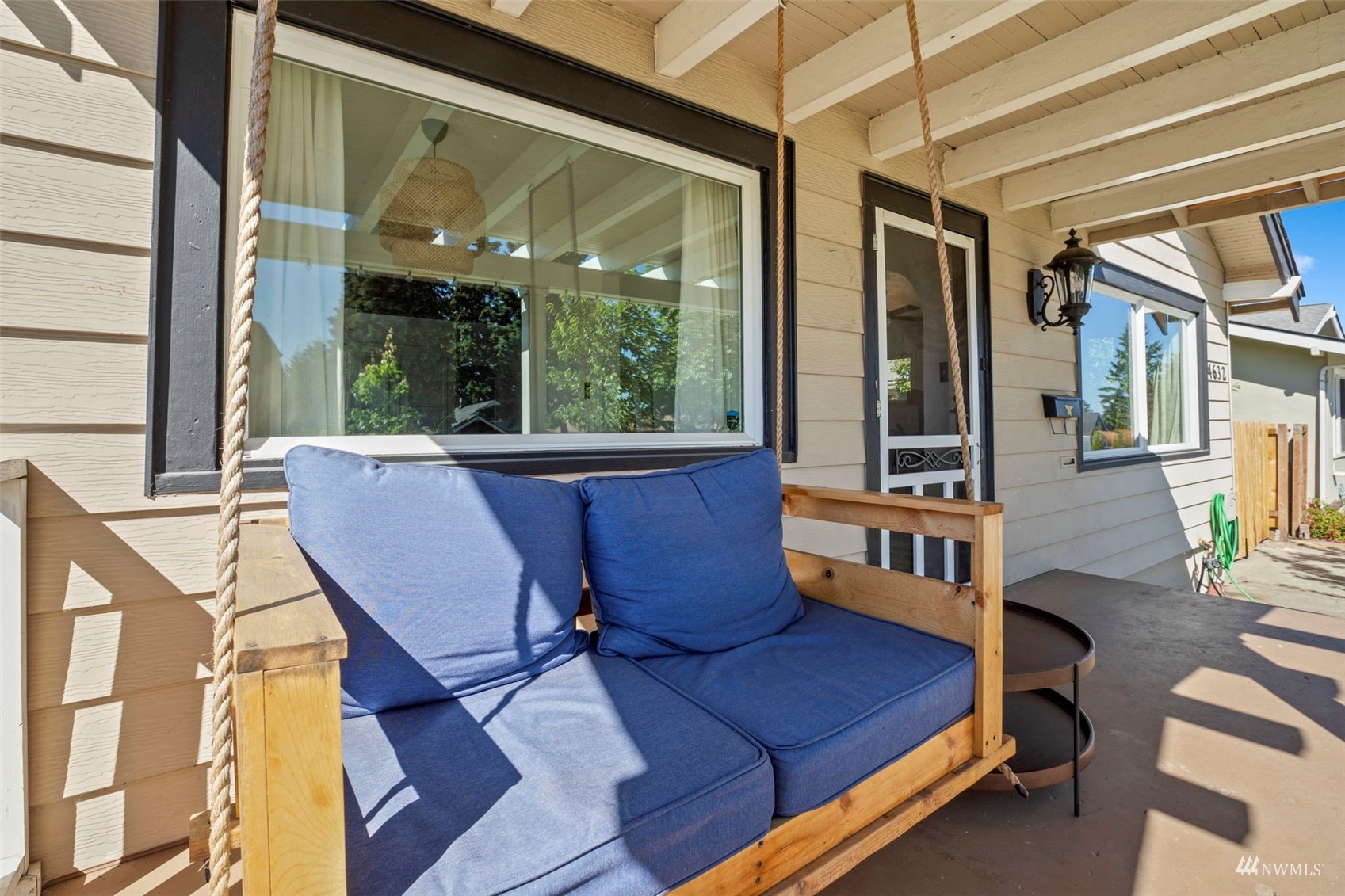 4632 Fawcett Avenue Tacoma, WA 98408 - Photo 4 of 35 a outdoor space with furniture