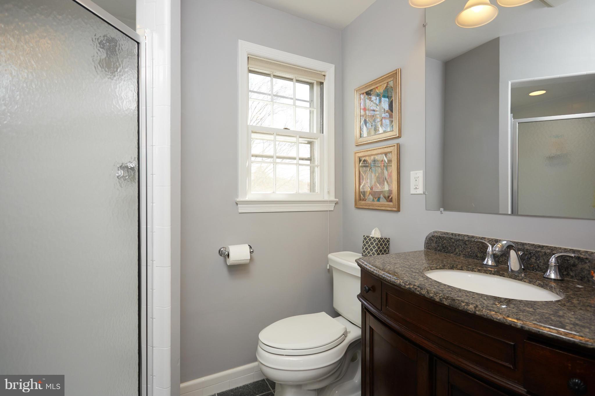 6221 Redwing Road Bethesda, MD 20817 - Photo 23 of 26 Bath (Master)