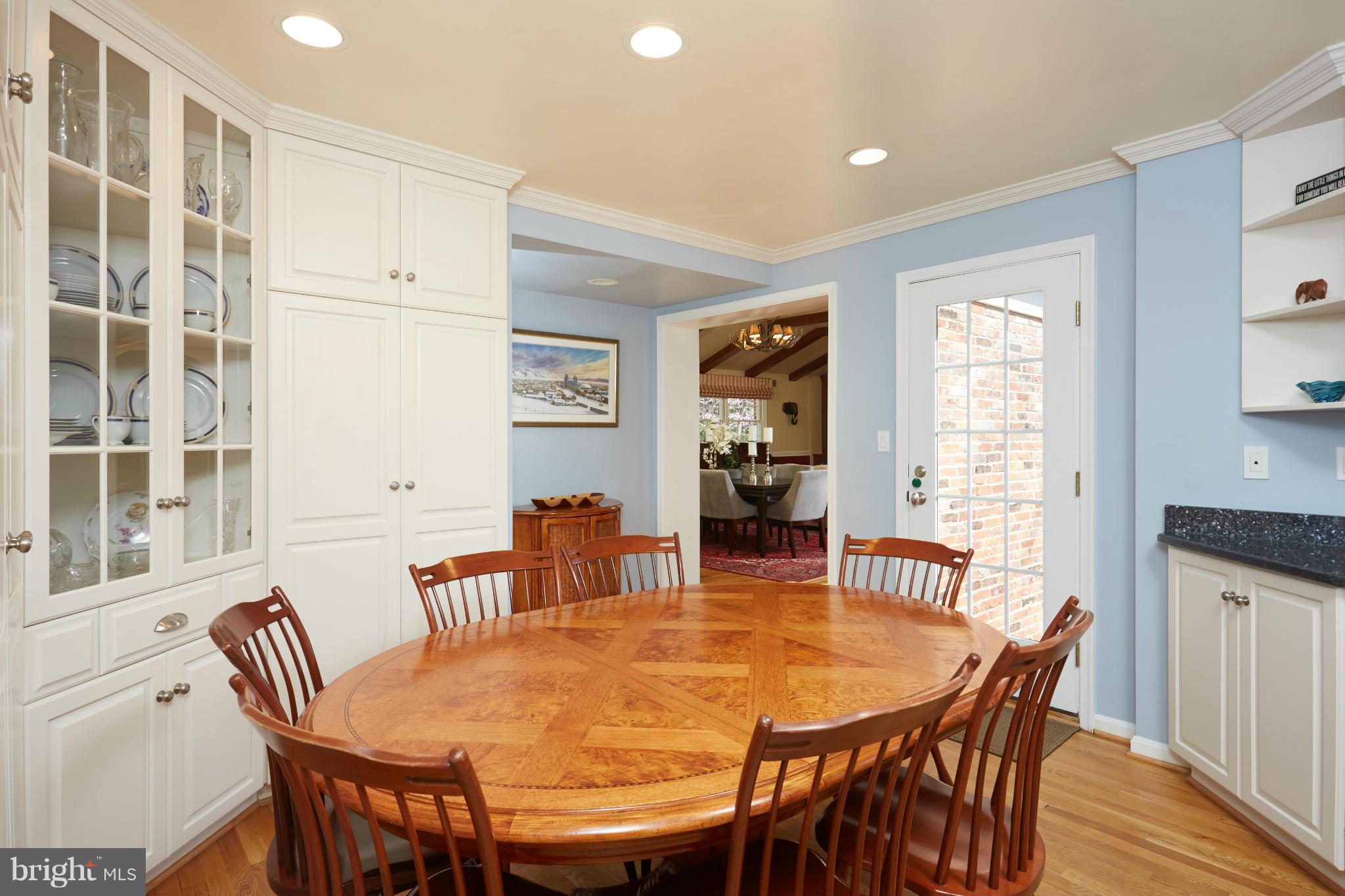 6221 Redwing Road Bethesda, MD 20817 - Photo 6 of 26 Kitchen