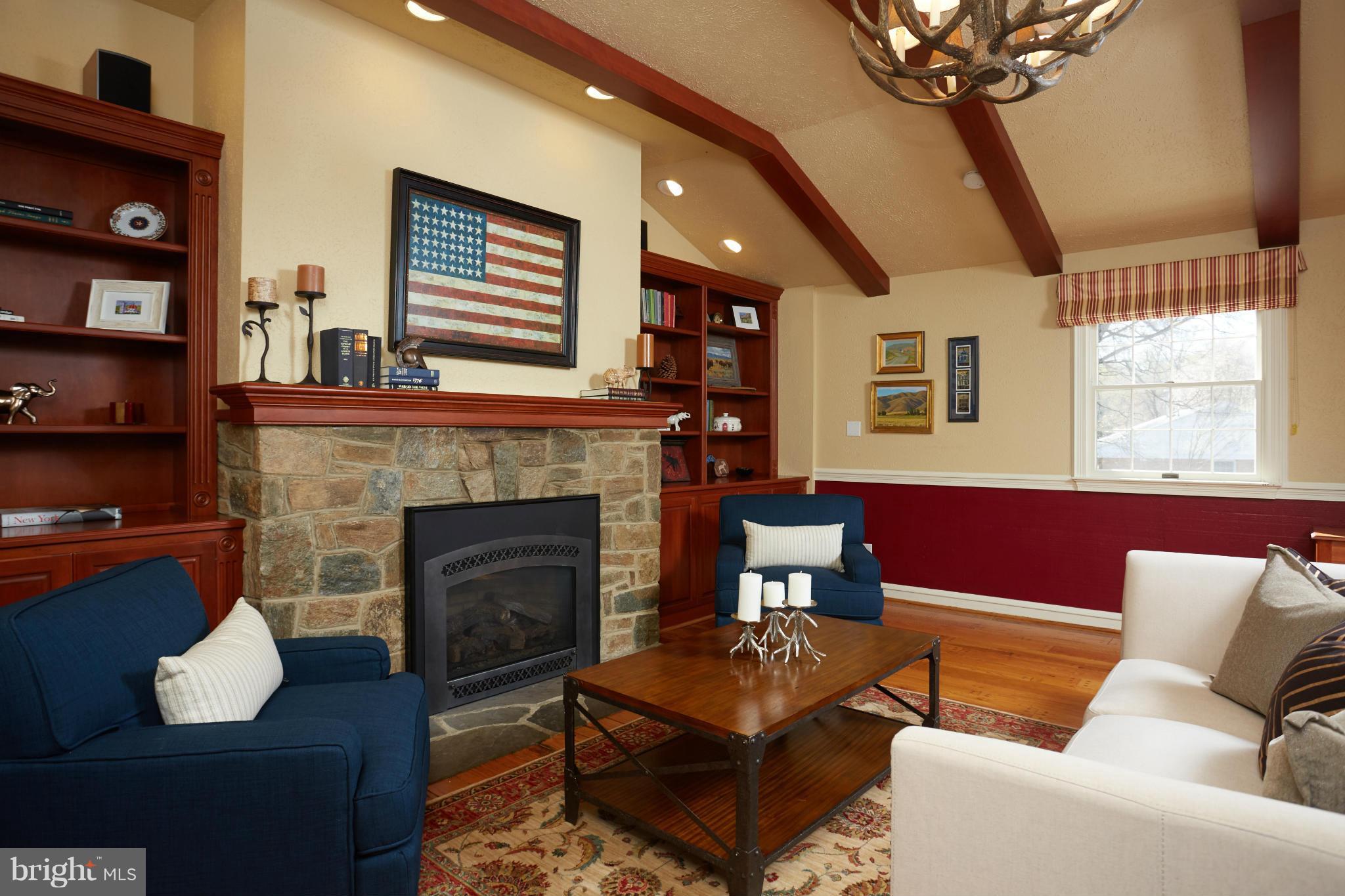 6221 Redwing Road Bethesda, MD 20817 - Photo 7 of 26 Family Room