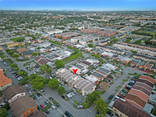 $3,000 | 1758 West 58th Street, Unit 1758, Hialeah, FL 33012