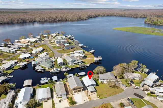 $299,900 | 170 Moonlite Drive, Welaka, FL 32193