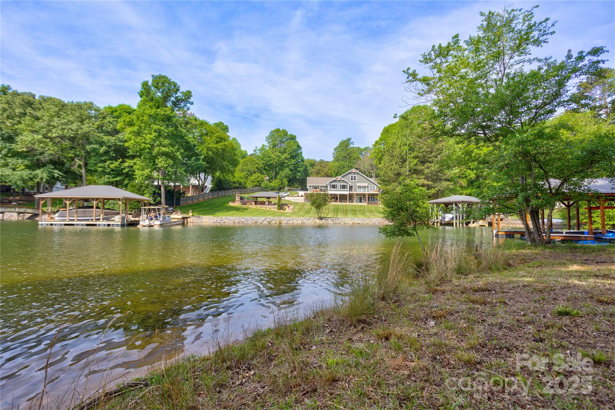 669 Kenway Loop Mooresville, NC 28117 - Photo 10 of 11 a backyard of a house with lots of green space