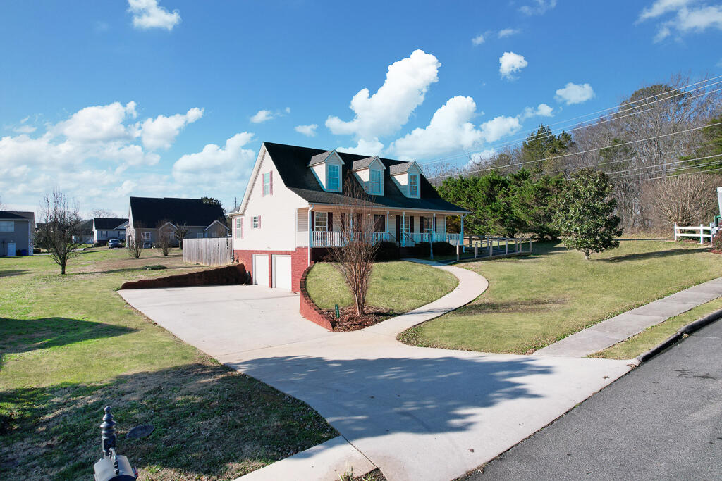 1118 Foxfire Road Cleveland, TN 37323 - Photo 3 of 54 1118_Foxfire_Rd_NE-03