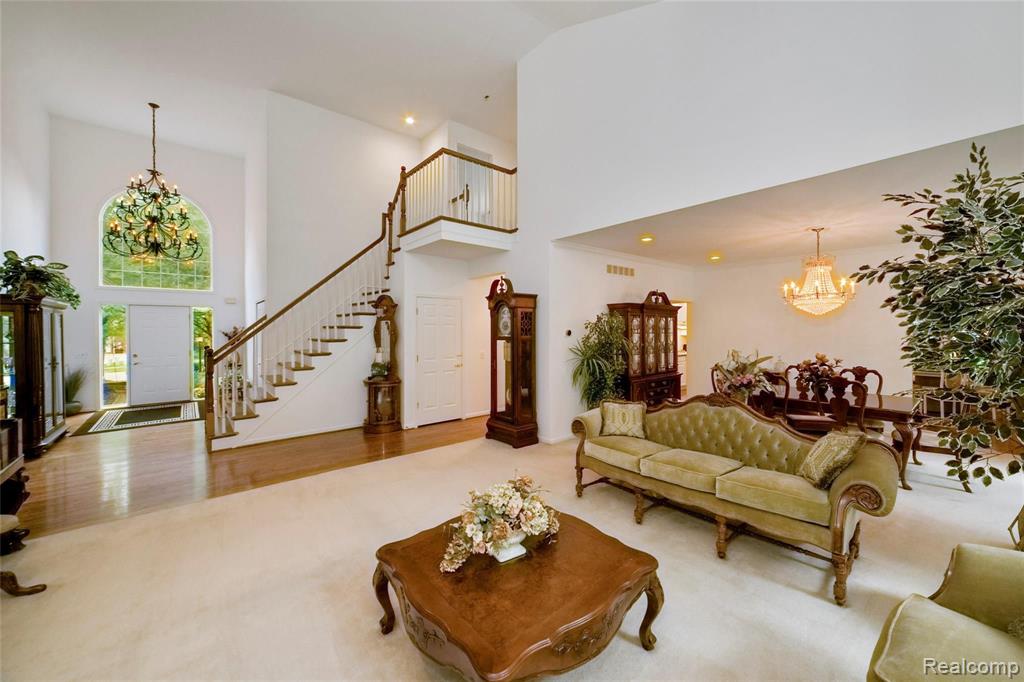 3743 Sleepy Fox Drive Rochester Hills, MI 48309 - Photo 11 of 55