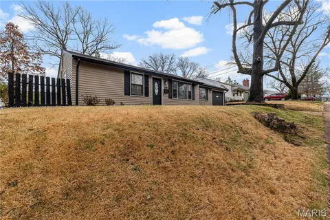 $239,900 | 1038 Leawood Drive, St. Louis, MO 63126