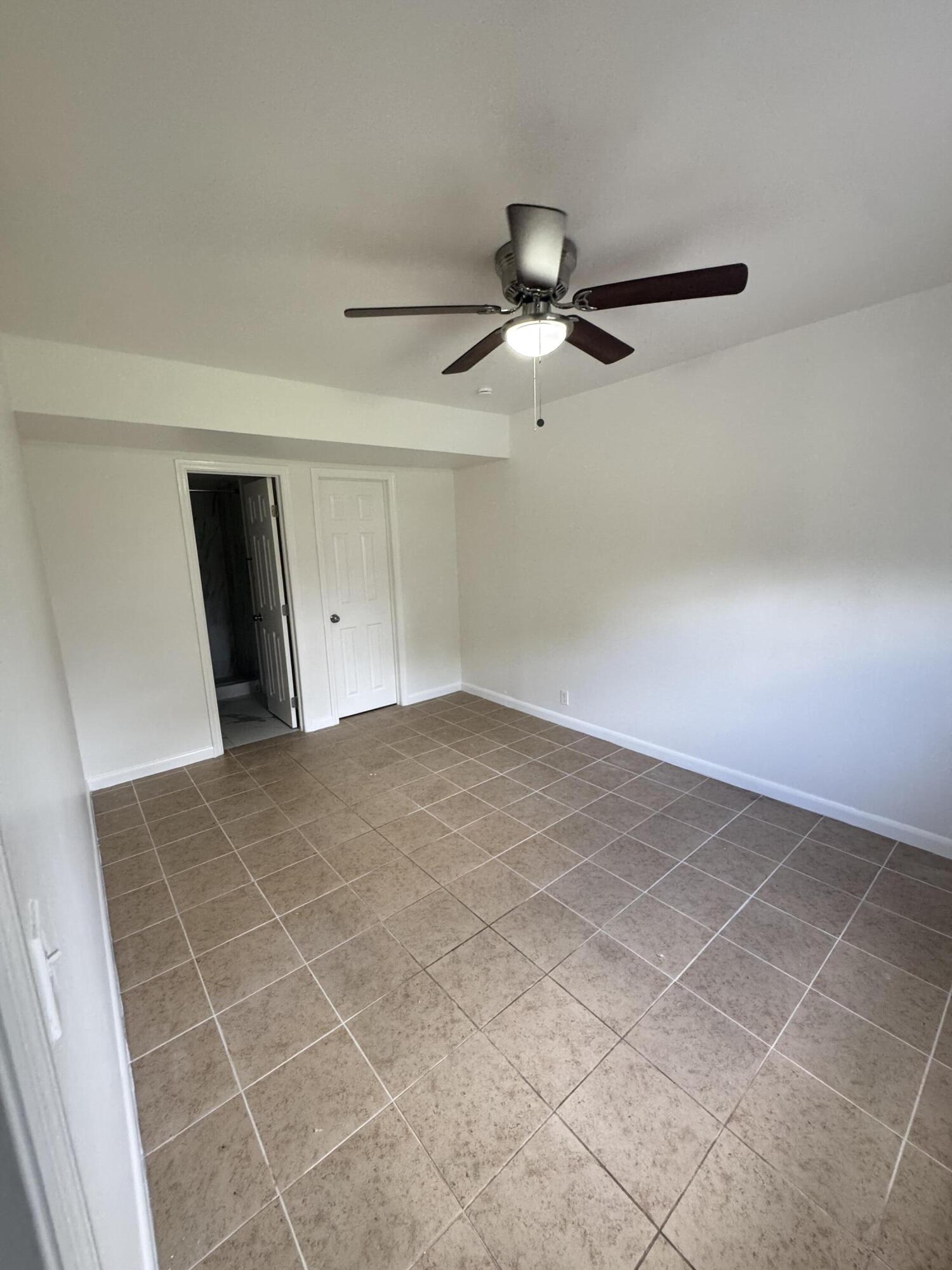 3829 Ocala Road Seminole Manor, FL 33462 - Photo 8 of 10 IMG_8501