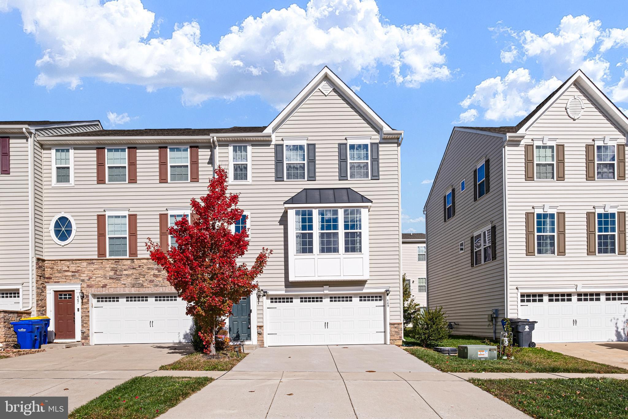 449 Smee Road Middletown, DE 19709 - Photo 2 of 31 a front view of a house with a yard