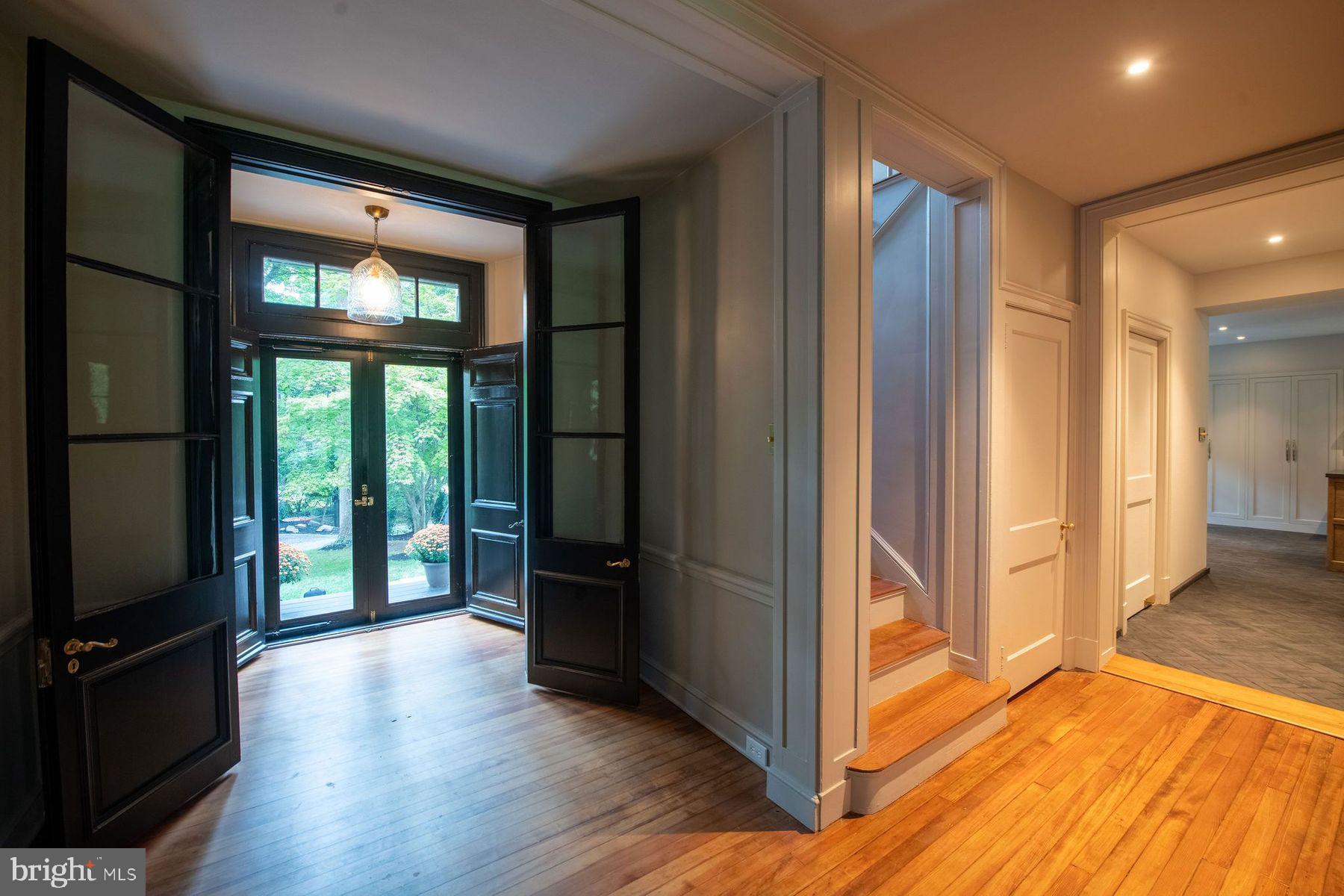 22 West Bells Mill Road Philadelphia, PA 19118 - Photo 4 of 49 Gallery Image 4