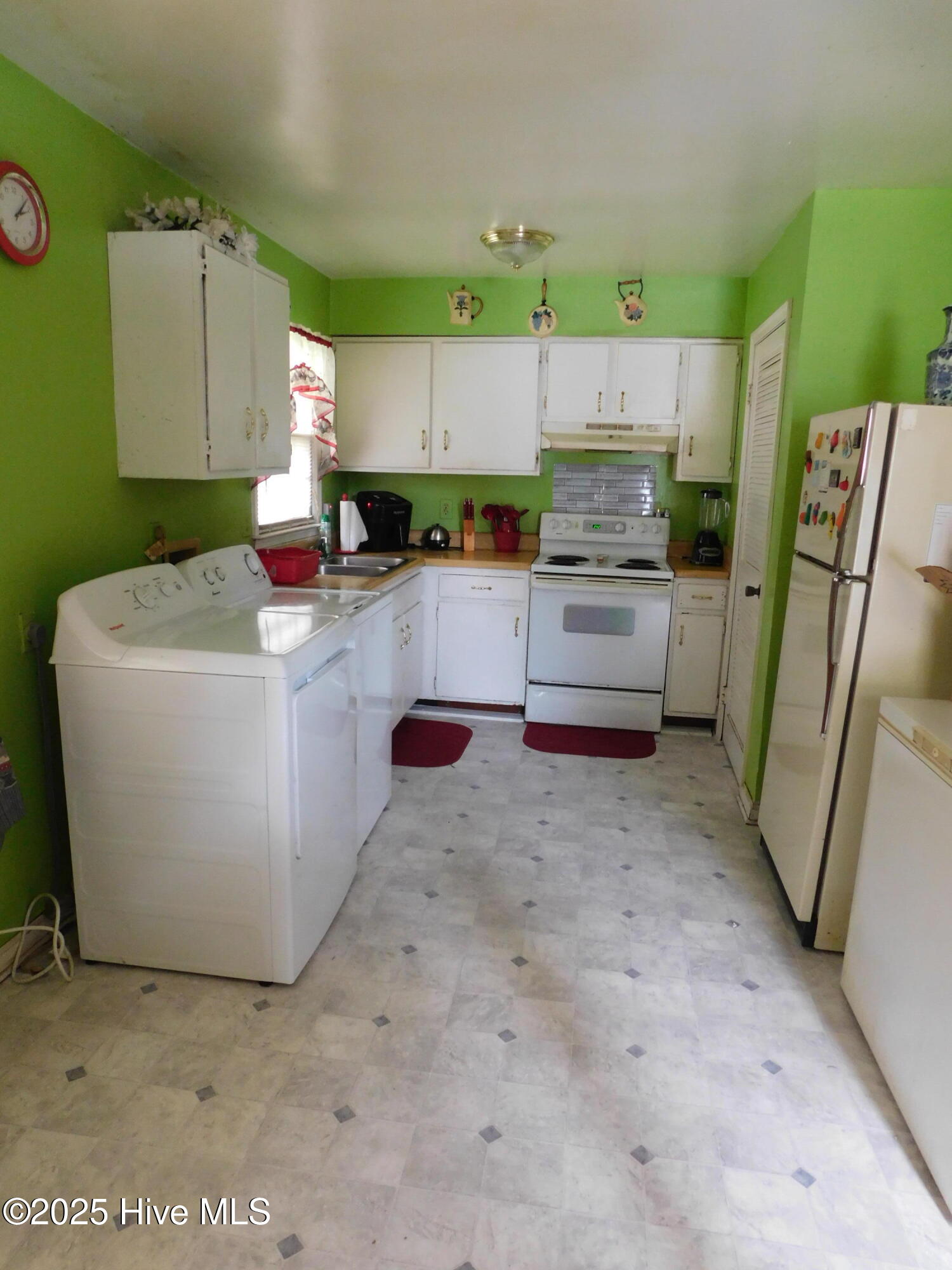 602 Factory Street Elizabeth City, NC 27909 - Photo 2 of 11 DSCN0149