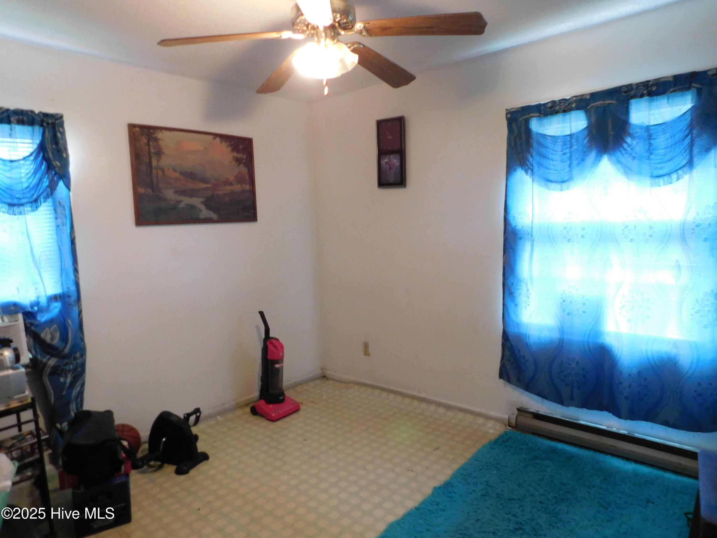 602 Factory Street Elizabeth City, NC 27909 - Photo 6 of 11 DSCN0153