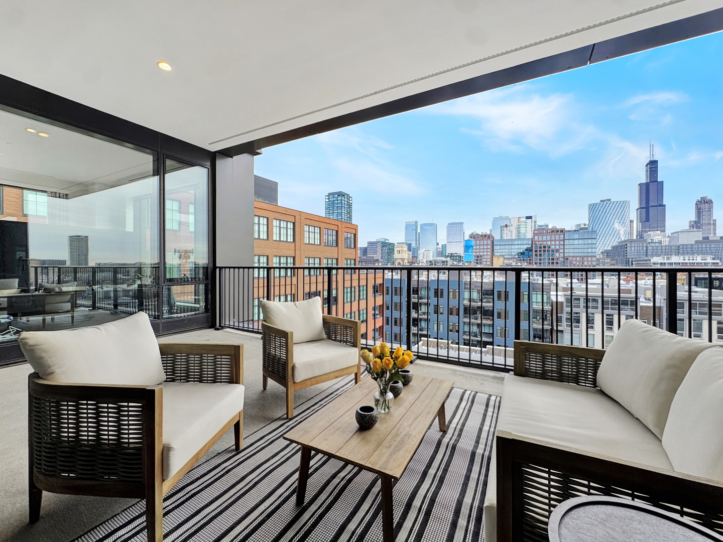 21 North May Street, Unit 802 Chicago, IL 60607 - Photo 8 of 50 a living room with furniture