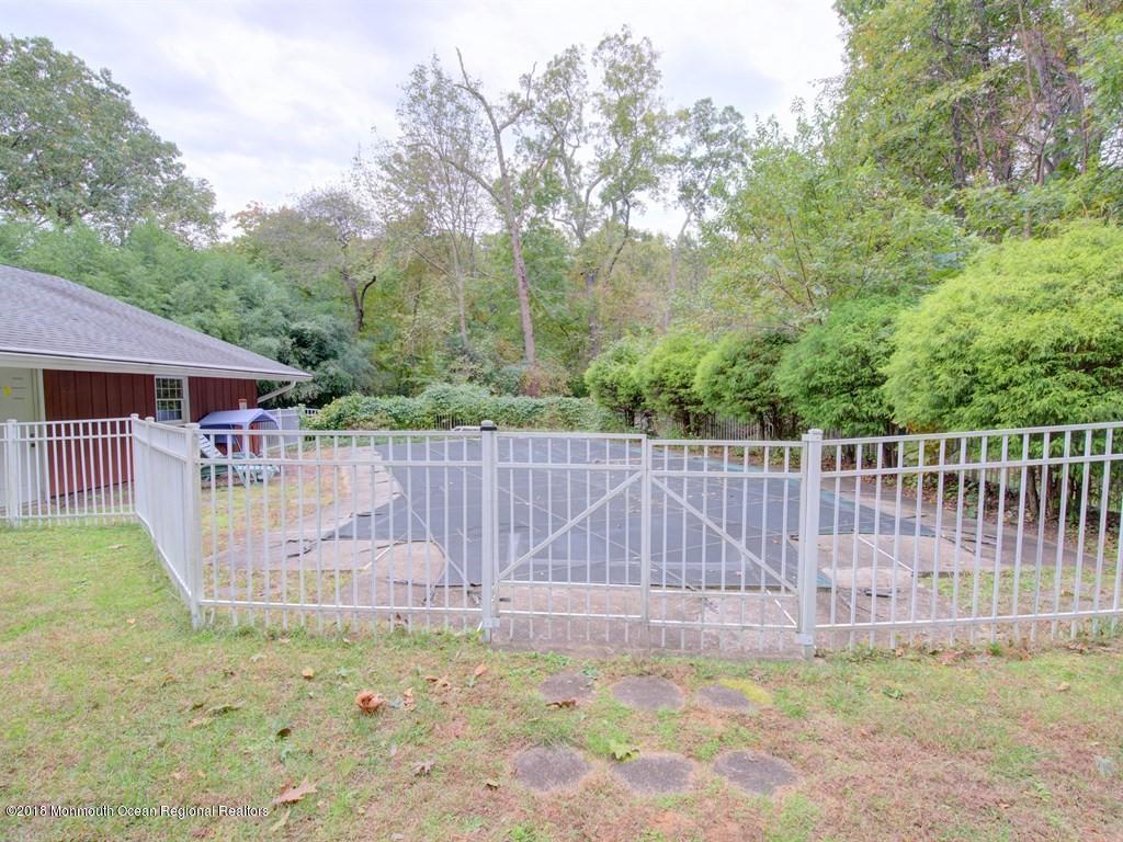 100 Manaqua Road Freehold, NJ 07728 - Photo 30 of 52 030_POOL